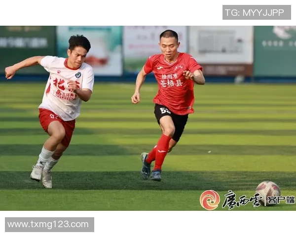 足球的绳子牵引梦想与激情交织的赛场之旅